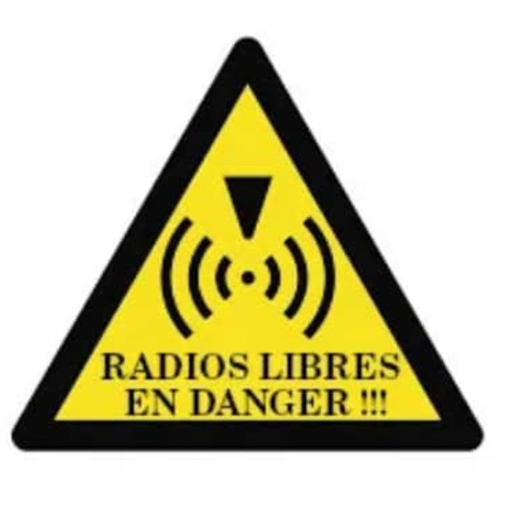 Éphéméride Rebelle # 32: LES RADIOS ASSOCIATIVES