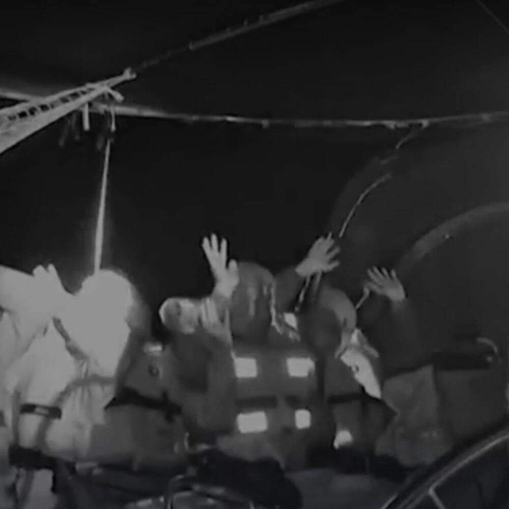 Interpellations et arrestations sur la flotille Global Sumud, dans les eaux internationales – nuit du 29 avril 2026; entretien exclusif avec Malika, du voilier Peluxo (direct Midinale )